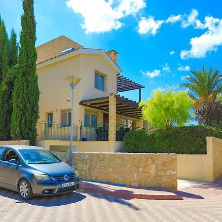Serenity Villa *